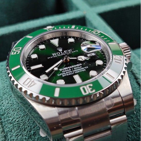 Rolex-Submariner 116610LV Hulk 40mm SS/SS Oyster Bracelet Green Dial VSF VS3135 Automatic V4 1:1 Super Clone