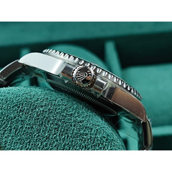 Rolex-Submariner 116610LV Hulk 40mm SS/SS Oyster Bracelet Green Dial VSF VS3135 Automatic V4 1:1 Super Clone