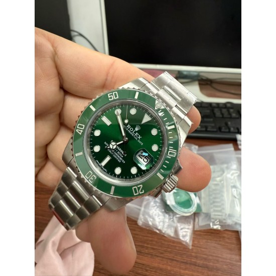 Rolex-Submariner 116610LV Hulk 40mm SS/SS Oyster Bracelet Green Dial VSF VS3135 Automatic V4 1:1 Super Clone