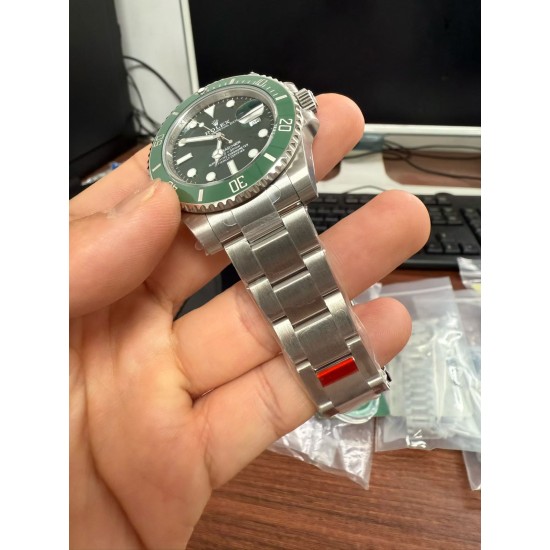 Rolex-Submariner 116610LV Hulk 40mm SS/SS Oyster Bracelet Green Dial VSF VS3135 Automatic V4 1:1 Super Clone