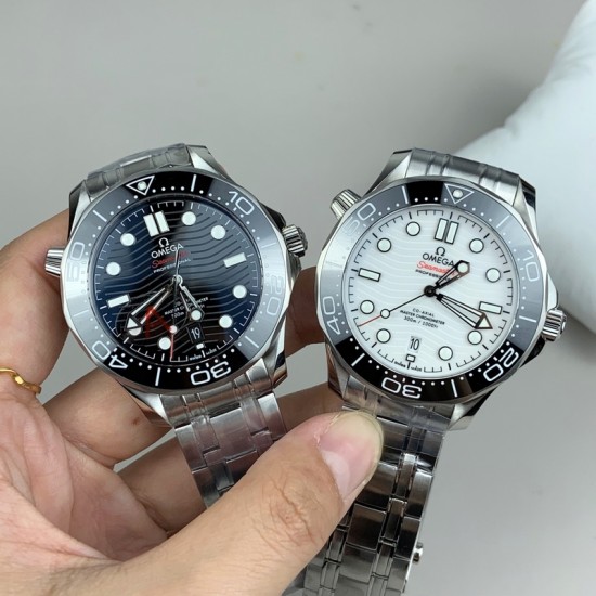 Omega-Seamaster Diver 300M 42mm SS/SS Black Ceramic Black Dial VSF VS8800 1:1 Super Clone V4