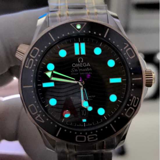 Omega-Seamaster Diver 300M 42mm RG/SS Black Ceramic Black Dial VSF VS8800 1:1 Super Clone V4