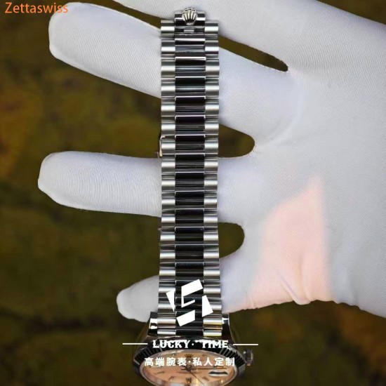 [Customization] Rolex-DayDate 228239 40mm White Mother-of-Pearl Dial Diamond Markers 18K Platinum Wrapped ETA2836 Movement