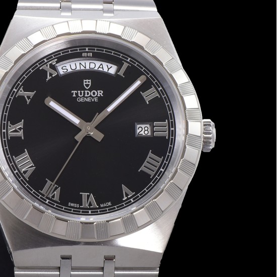 Tudor-Royal Day-Date 41mm SS/SS Black/Rmn V7F A2824