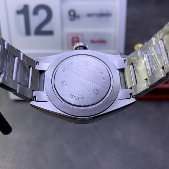 Tudor-Heritage Tudor-Black Bay 41mm SS/SS White Dial LF Asia 2824