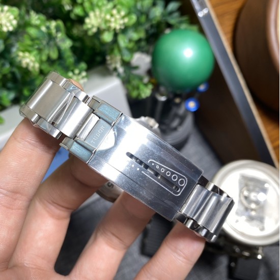 Tudor-Pelagos Titanium 42MM TI/TI Blue XF V5 A2824 Automatic