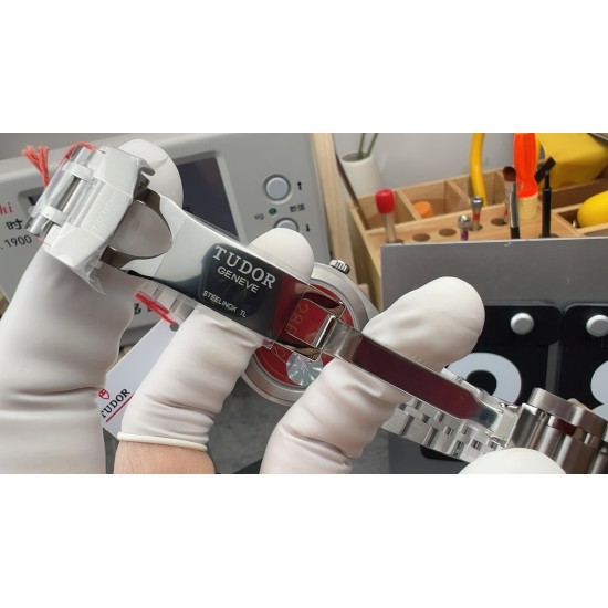 Tudor-Royal Day-Date 41mm SS/SS Black/Dia V7F A2824 Automatic