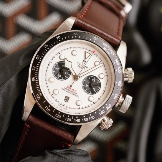 Tudor-Black Bay Chrono 42mm SS/LE White Dial BLSF A7750 Automatic