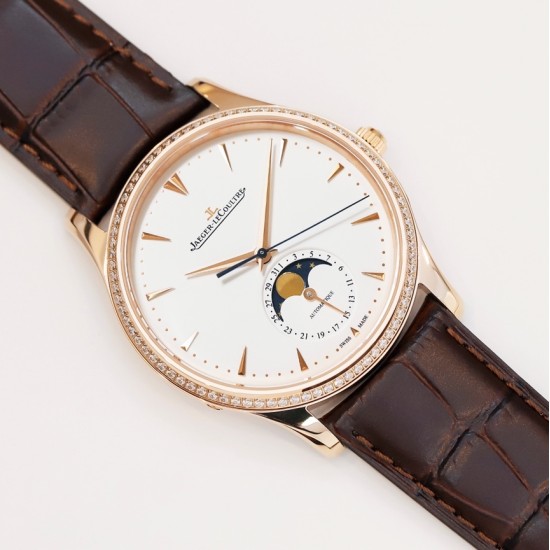 Jaeger LeCoultre-Master Ultra Thin Moonphase 39mm Dia RG/LE White/Stk GF A925 Super Clone