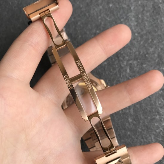 Patek Philippe - Nautilus 5711 40mm RG/RG White/Stk PPF A324