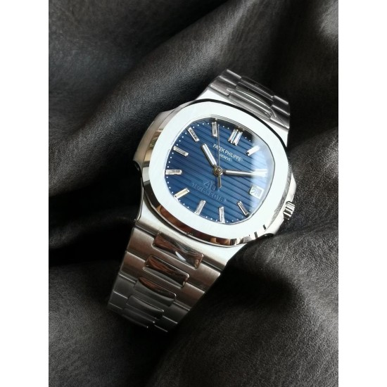 Patek Philippe - Nautilus Jumbo 5711 40th 40mm SS/SS Blue/Stk 3KF V2 A324