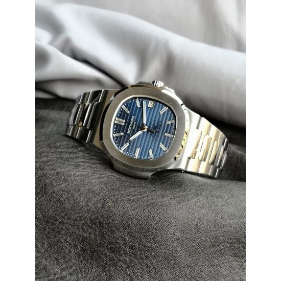 Patek Philippe - Nautilus Jumbo 5711 40th 40mm SS/SS Blue/Stk 3KF V2 A324