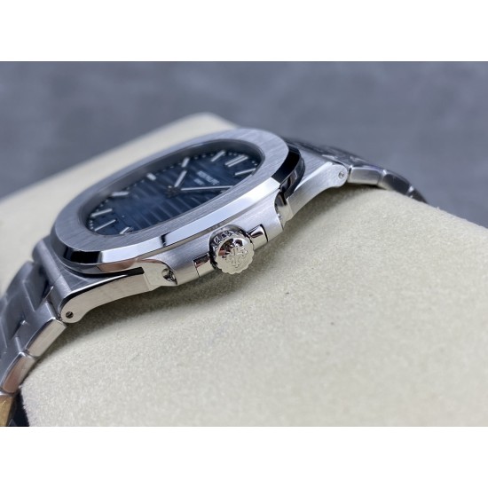 Patek Philippe - Nautilus 5811 41mm SS/SS Blue Dial 3KF 330SC