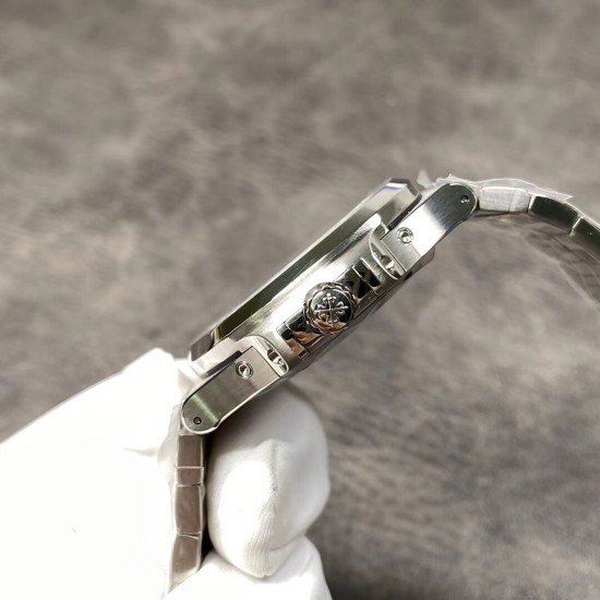 Patek Philippe - Nautilus 5726 40mm SS/SS Blue Textured Dial KMF A324