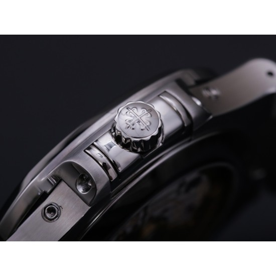 Patek Philippe - Nautilus Annual Cal. 5726A 42MM SS/SS White V9F MY9015