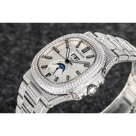 Patek Philippe - Nautilus Annual Cal. 5726A 40.5MM Full Diam SS/SS White Dial R8F A324