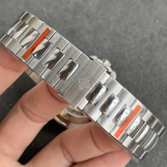 Patek Philippe - Nautilus Annual Cal. 5726A 40.5MM SS/SS White V9F A324S