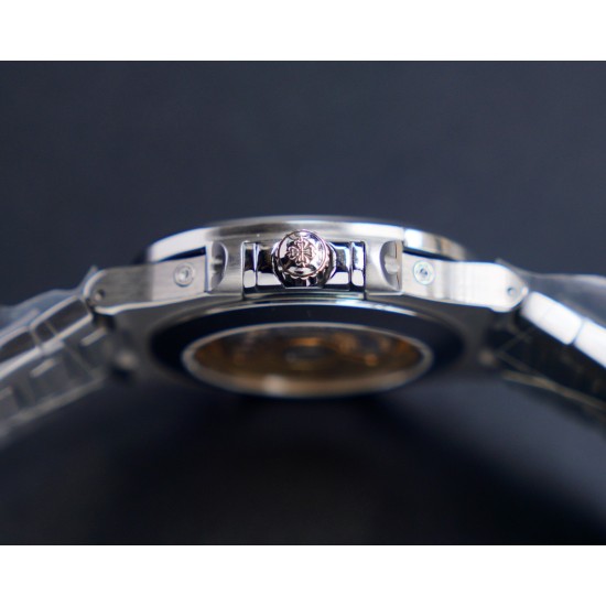 Patek Philippe - Nautilus 5726 40mm SS/SS Blue Textured Dial PPF A324