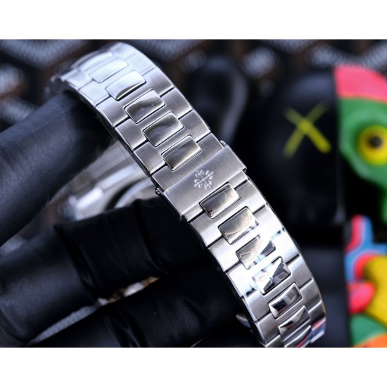 Patek Philippe - Nautilus 5980 40mm SS/SS Black/White K6F A28-520