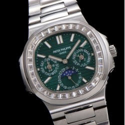 Patek Philippe - Nautilus 5740 40mm Diamonds SS/SS Green/Stk TWF A240