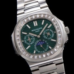 Patek Philippe - Nautilus 5740 40mm Diamonds SS/SS Green/Stk TWF A240