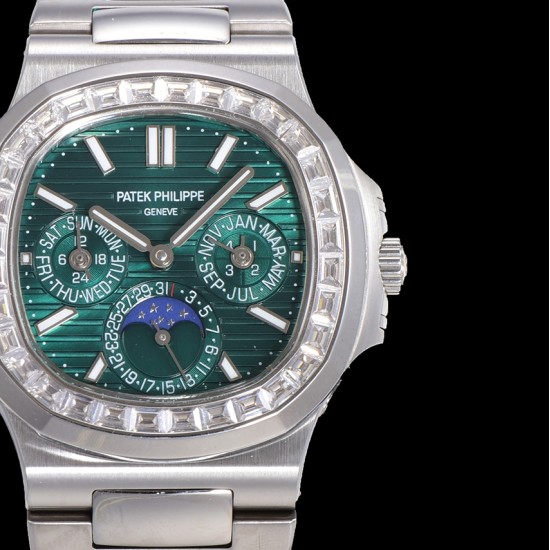 Patek Philippe - Nautilus 5740 40mm Diamonds SS/SS Green/Stk TWF A240