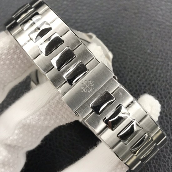 PATEK PHILIPPE - Nautilus 5711 40mm Green SS/SS 3KF A330SC