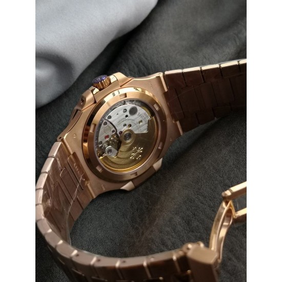 PATEK PHILIPPE - Nautilus 5711 40mm RG/RG Brown/Stk 3KF A330