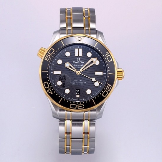 Omega-Seamaster Diver 42mm 300m YG/SS Black Dial VSF A8800