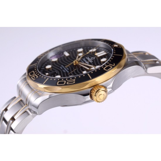 Omega-Seamaster Diver 42mm 300m YG/SS Black Dial VSF A8800