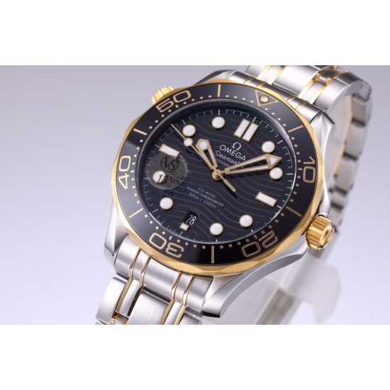 Omega-Seamaster Diver 42mm 300m YG/SS Black Dial VSF A8800
