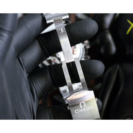  Omega-Speedmaster Moonwatch Chronograph 44MM SS/SS Black Dial BTF A7750