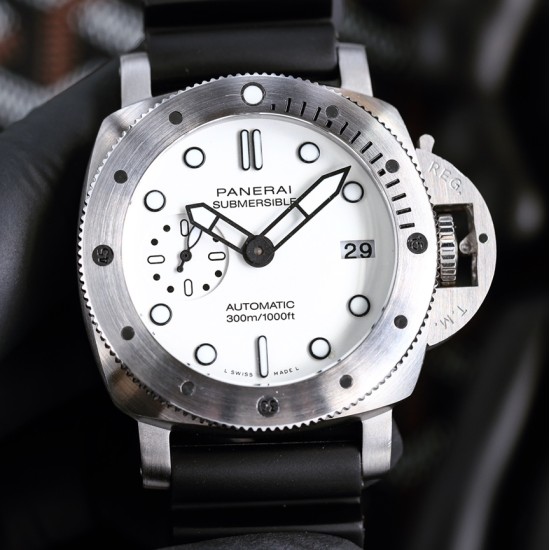 Panerai-Submersible PAM2223 42mm SS/RU White Dial VSF P900