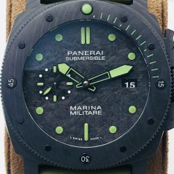 Panerai - PAM961 Submersible 47MM CarboTech FC/RU Black Dial VSF P9010