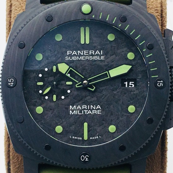Panerai - PAM961 Submersible 47MM CarboTech FC/RU Black Dial VSF P9010