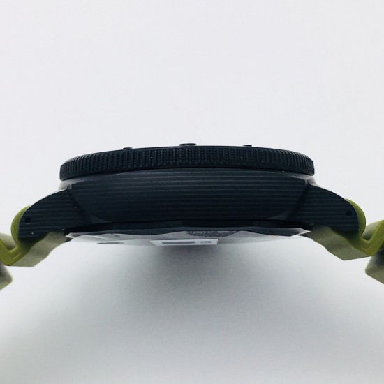 Panerai - PAM961 Submersible 47MM CarboTech FC/RU Black Dial VSF P9010