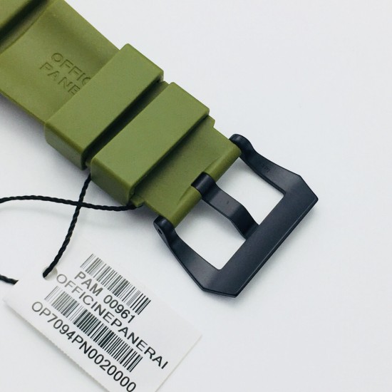 Panerai - PAM961 Submersible 47MM CarboTech FC/RU Black Dial VSF P9010