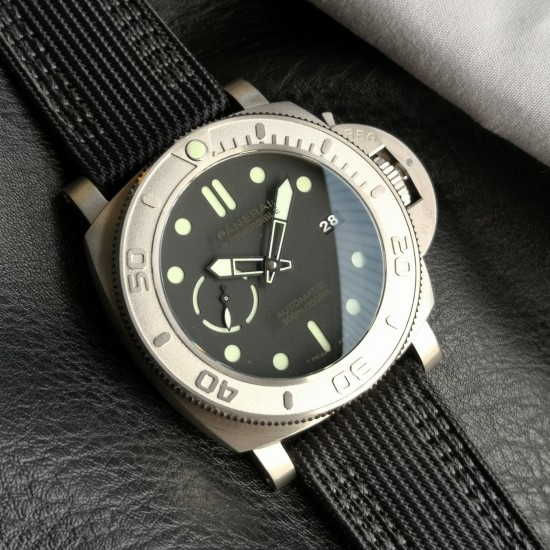 Panerai-Submersible PAM984 Mike Horn 47mm TI/NY Black Dial VSF P9010