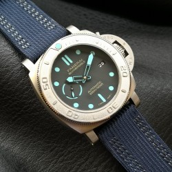 Panerai-Submersible PAM985 Mike Horn 47mm TI/NY Black Dial VSF P9010