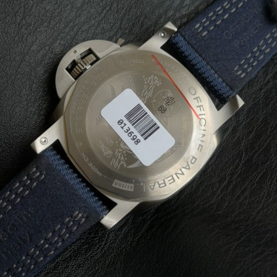 Panerai-Submersible PAM985 Mike Horn 47mm TI/NY Black Dial VSF P9010