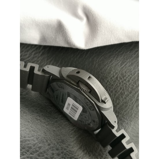 Panerai-PAM1039 Submersible Luna Rossa GMT 47mm Carbon/RU VSF P9010 Super Clone