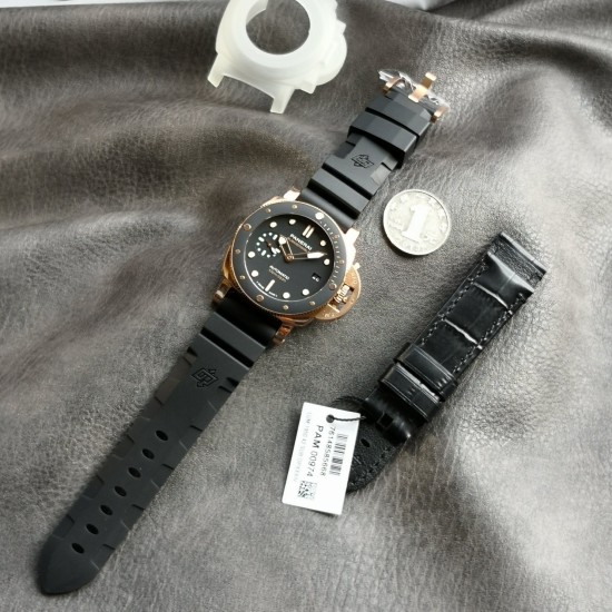 Panerai-Submersible PAM974 42mm RG/LE Black Dial VSF OP XXXIV