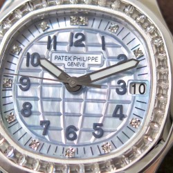 Patek Philippe - Aquanaut Ladies 35mm Dm Bez SS/RU Blue MOP PPF MY9015