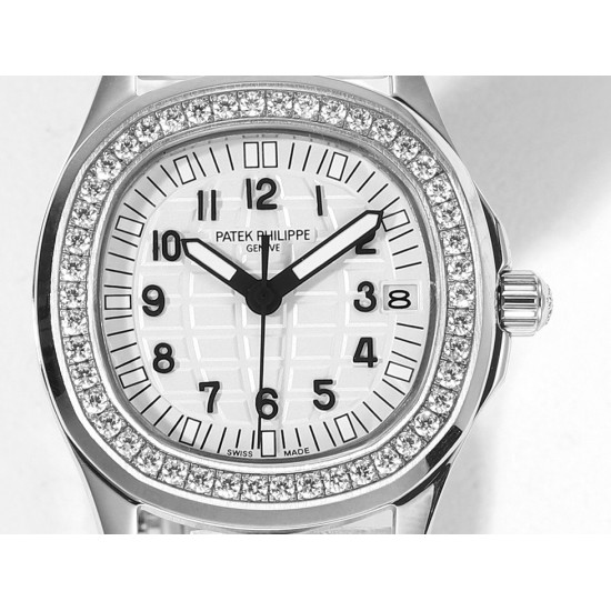 Patek Philippe - Aquanaut Ladies 5068 35.6mm Dia SS/RU White Dial HIF A324