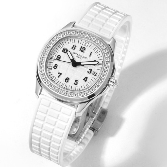 Patek Philippe - Aquanaut Ladies 5068 35.6mm Dia SS/RU White Dial HIF A324
