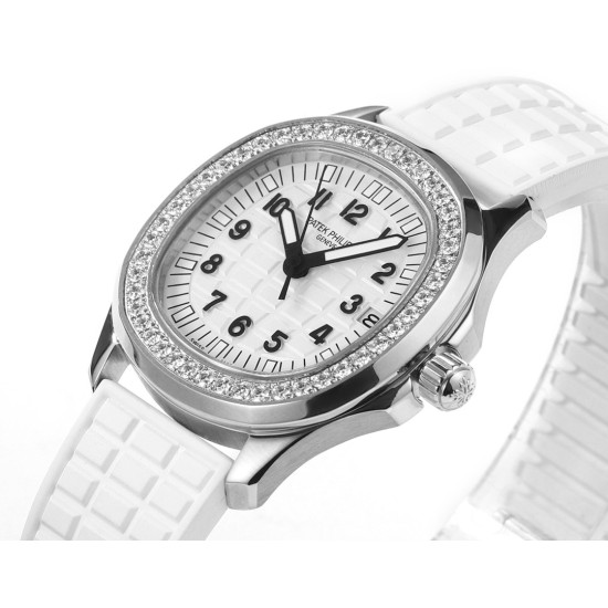 Patek Philippe - Aquanaut Ladies 5068 35.6mm Dia SS/RU White Dial HIF A324