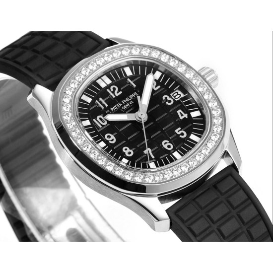 Patek Philippe - Aquanaut Ladies 5068 35.6mm Dia SS/RU Black Dial HIF A324