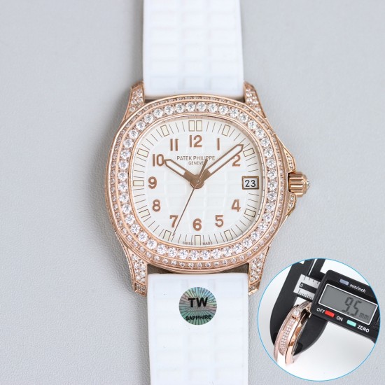 Patek Philippe - Aquanaut Ladies 35.6mm Full Diamond RG/RU White TWF A324