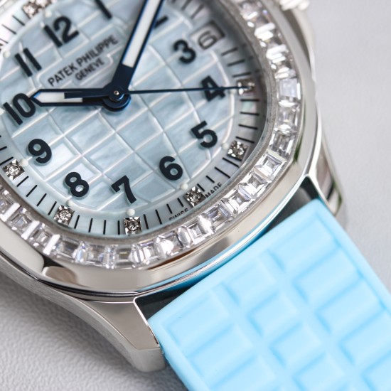 Patek Philippe - Aquanaut Ladies 35.6mm Full Diamond SS/RU Blue TWF A324