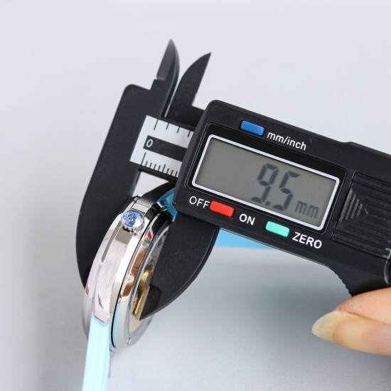 Patek Philippe - Aquanaut Ladies 35.6mm Full Diamond SS/RU Blue TWF A324